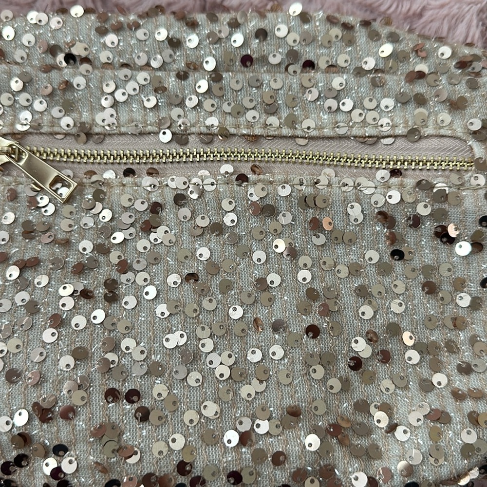 New Crossbody Bag, Fanny Pack with 2 pockets - Picture 3 of 7